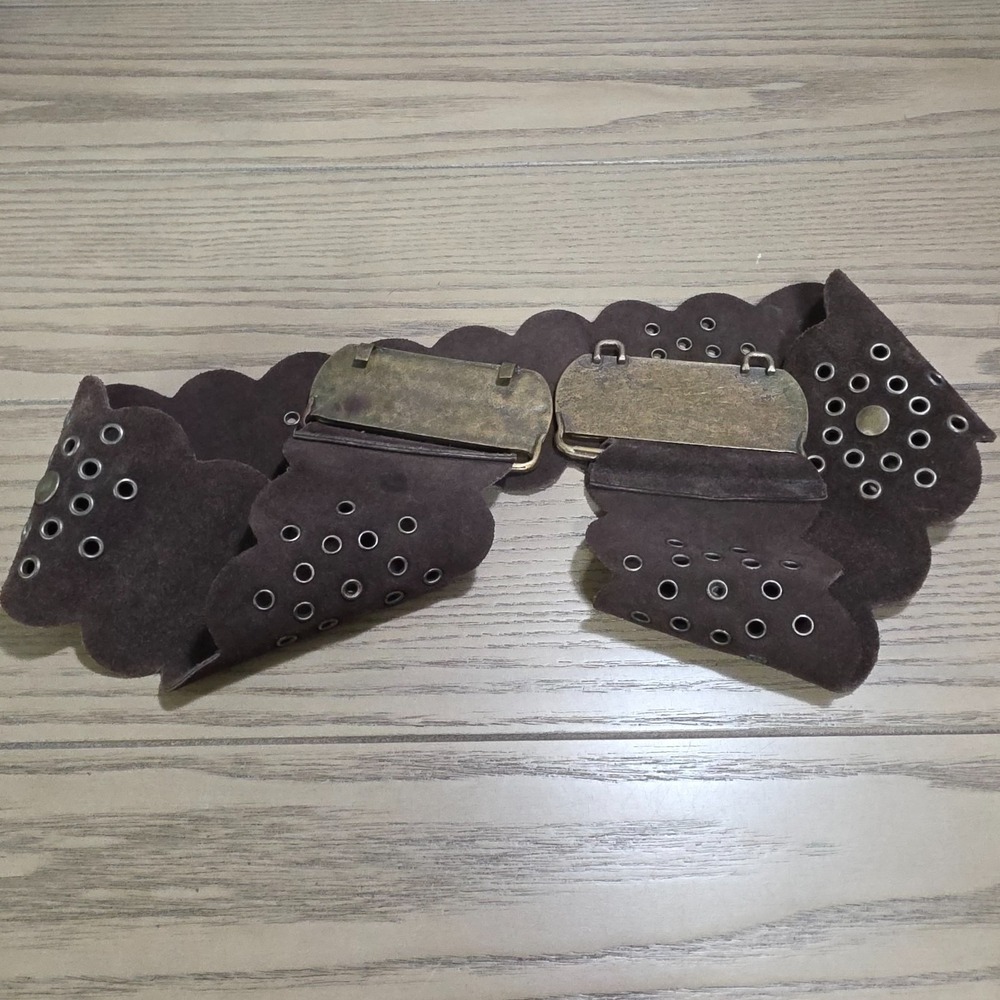 Vintage Womens Brown Suede Boho Belt Winged Bronze Buckle Size 30-32" - Picture 4 of 7